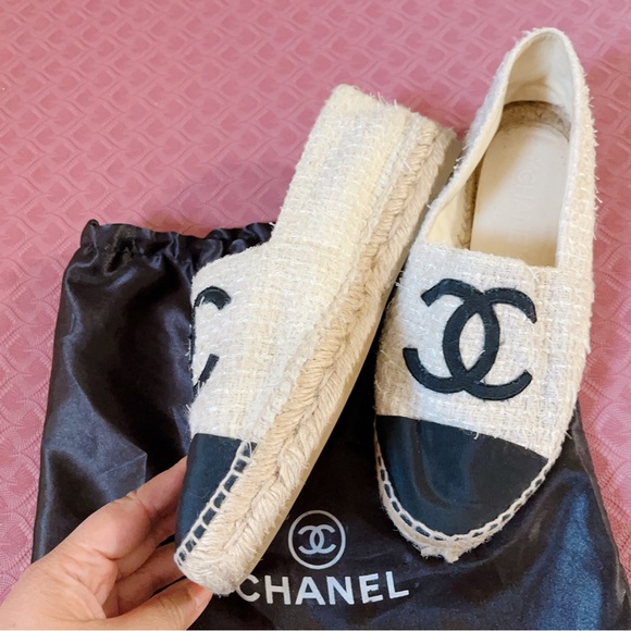 Chanel Summer Shoes US8 - Picture 5 of 7